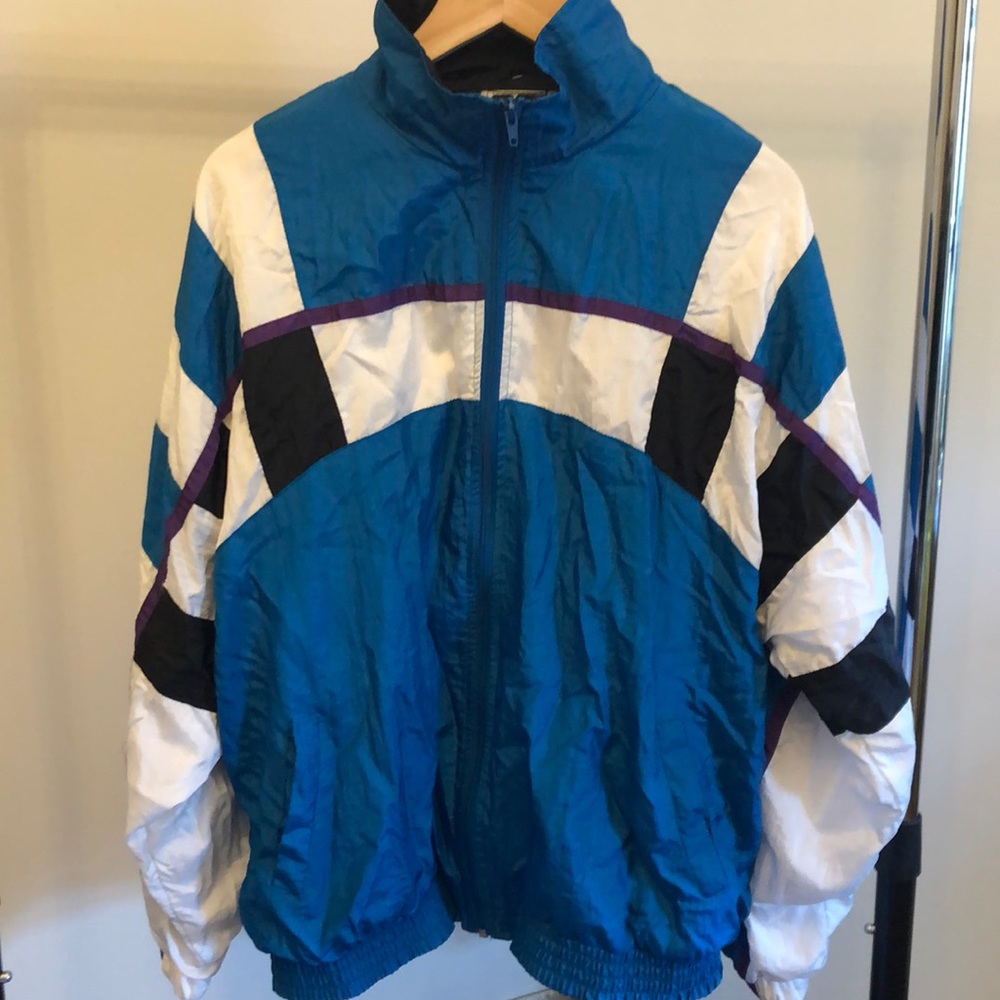 Set - Picture 2 of 3